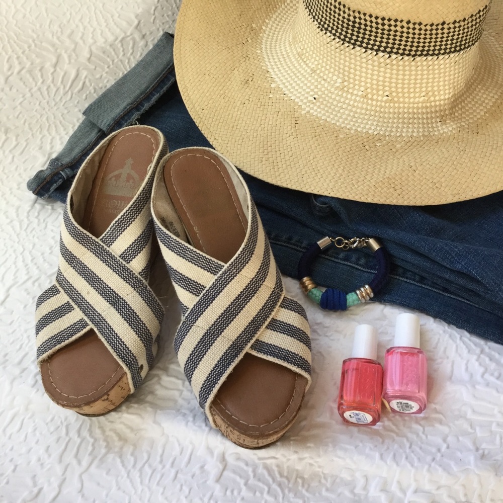 Crown Vintage Stripe Wedge Sandals